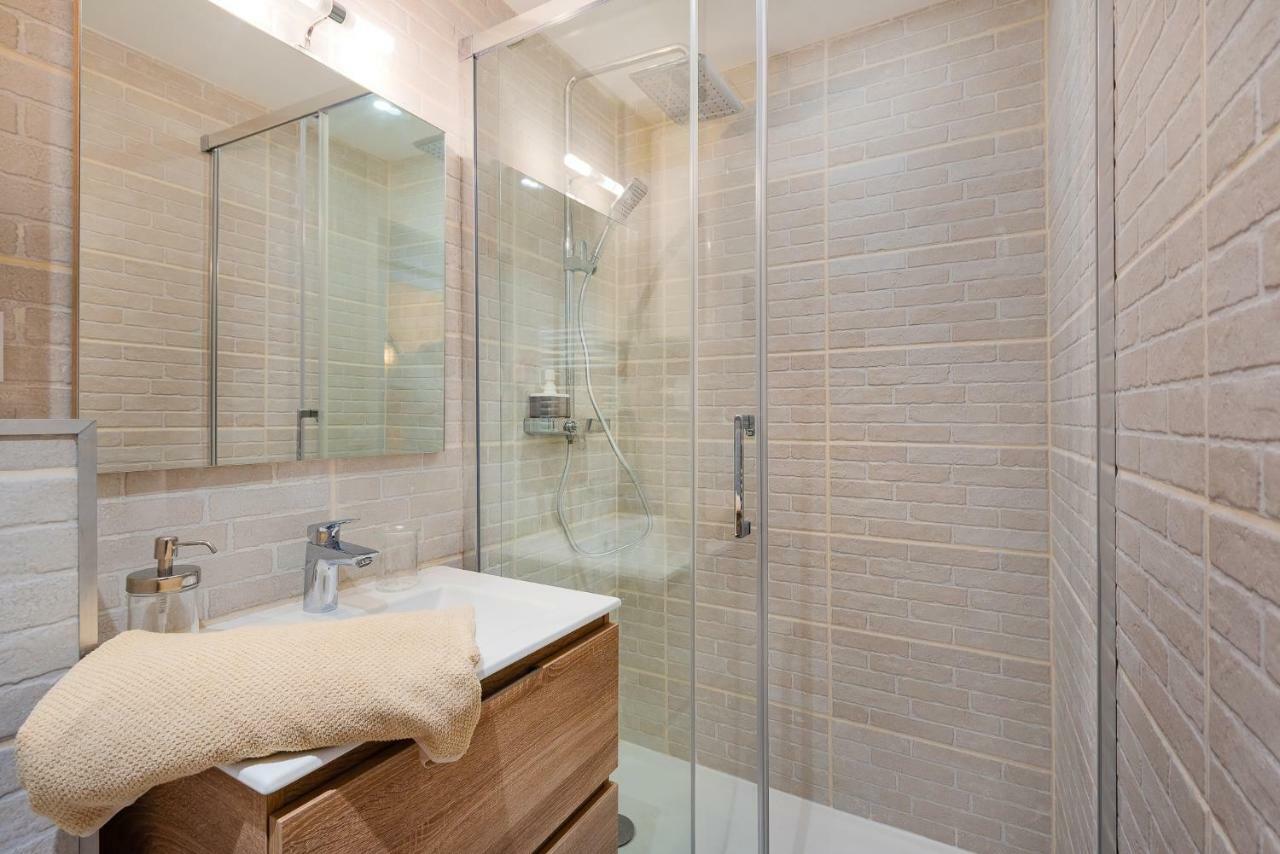 Suites Gaya Confort - Centre Ville Montpellier Eksteriør bilde